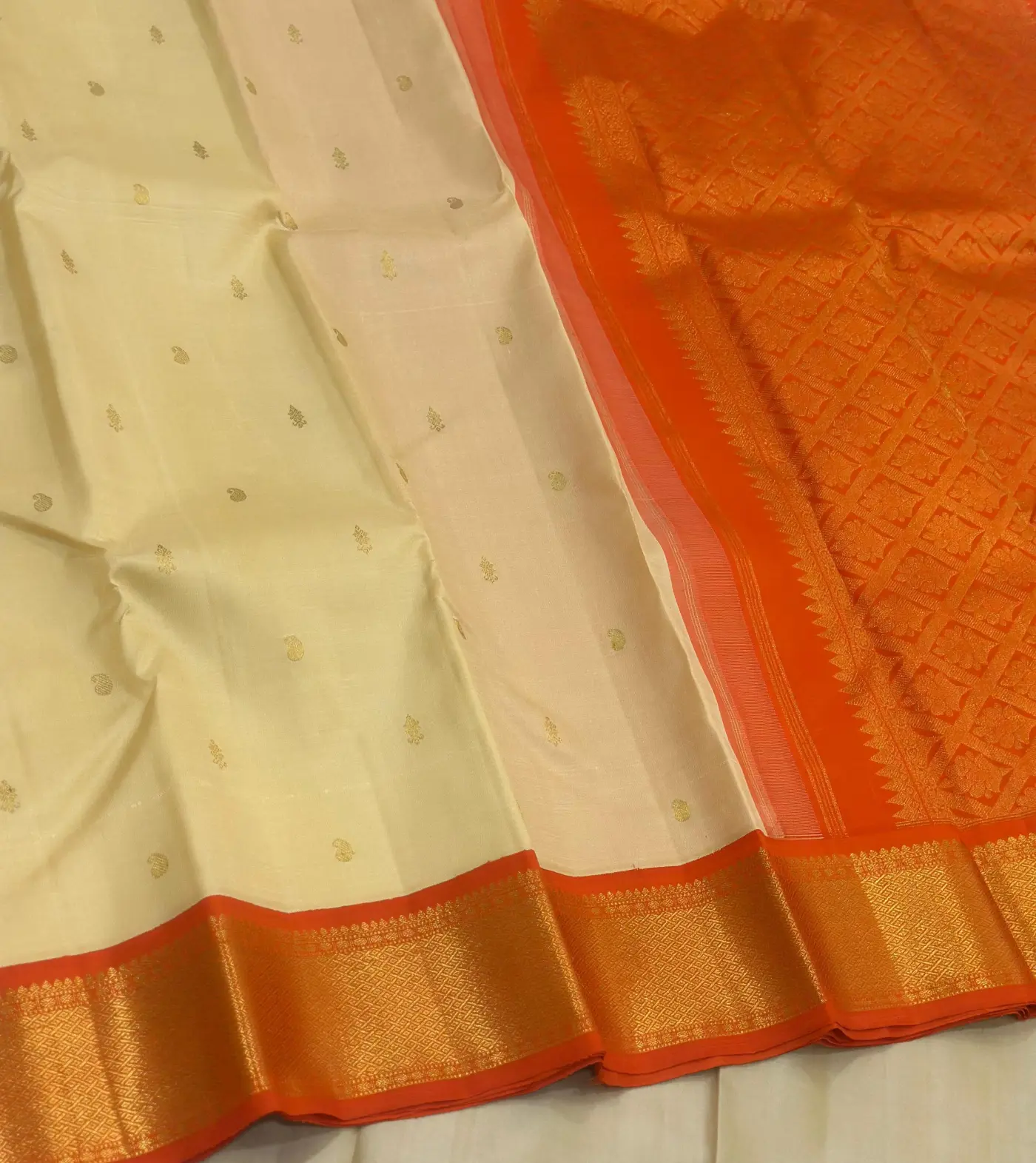 Pure Kanchipuram Handloom Bridal Silk Woven Design Saree